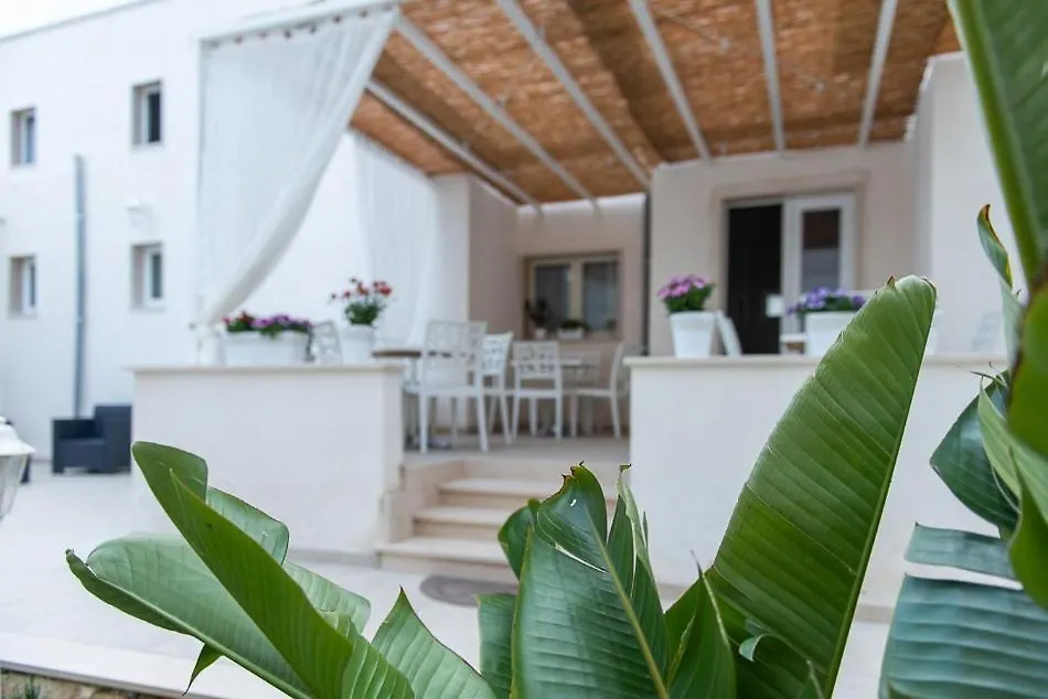 Maison La Dama-1